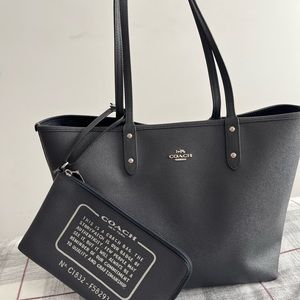 REVERSIBLE CITY TOTE IN DENIM SIGNATURE COACH F58293 SILVER/DENIM MIDNIGHT